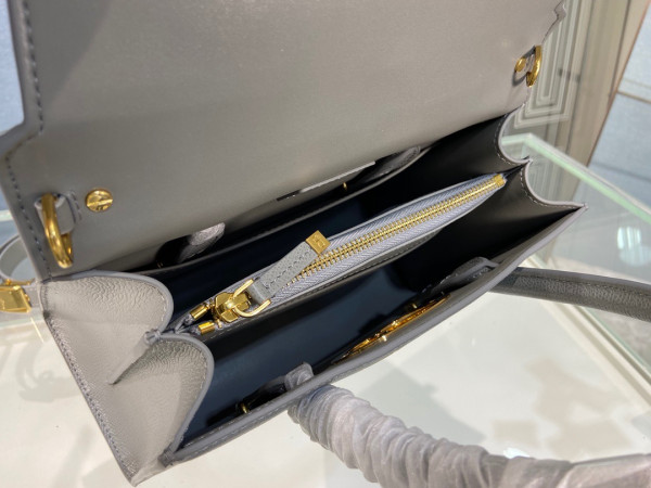 D*or large st honorÉ tote