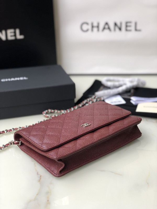 CL CHAIN WALLET CAVIAR
