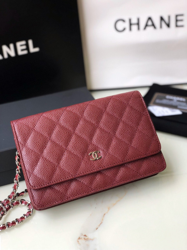 CL CHAIN WALLET CAVIAR
